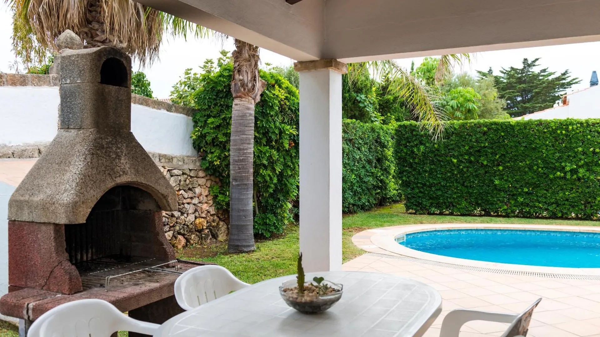 Apartchalet Villas Elvira. Villa E Son Carrio  0*, Son Carrio (Menorca)