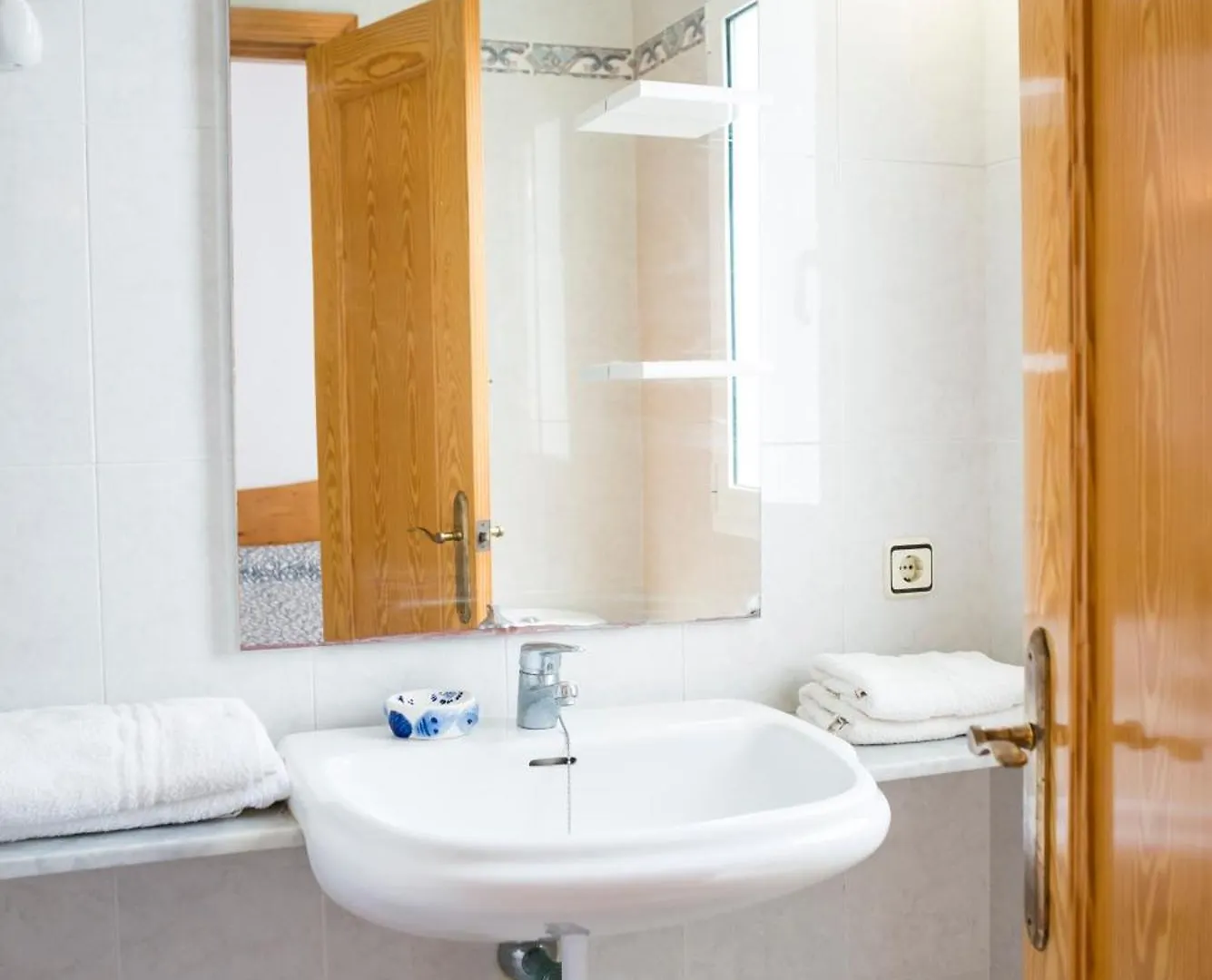 Apartchalet Villas Elvira. Villa E Son Carrio  Hiszpania